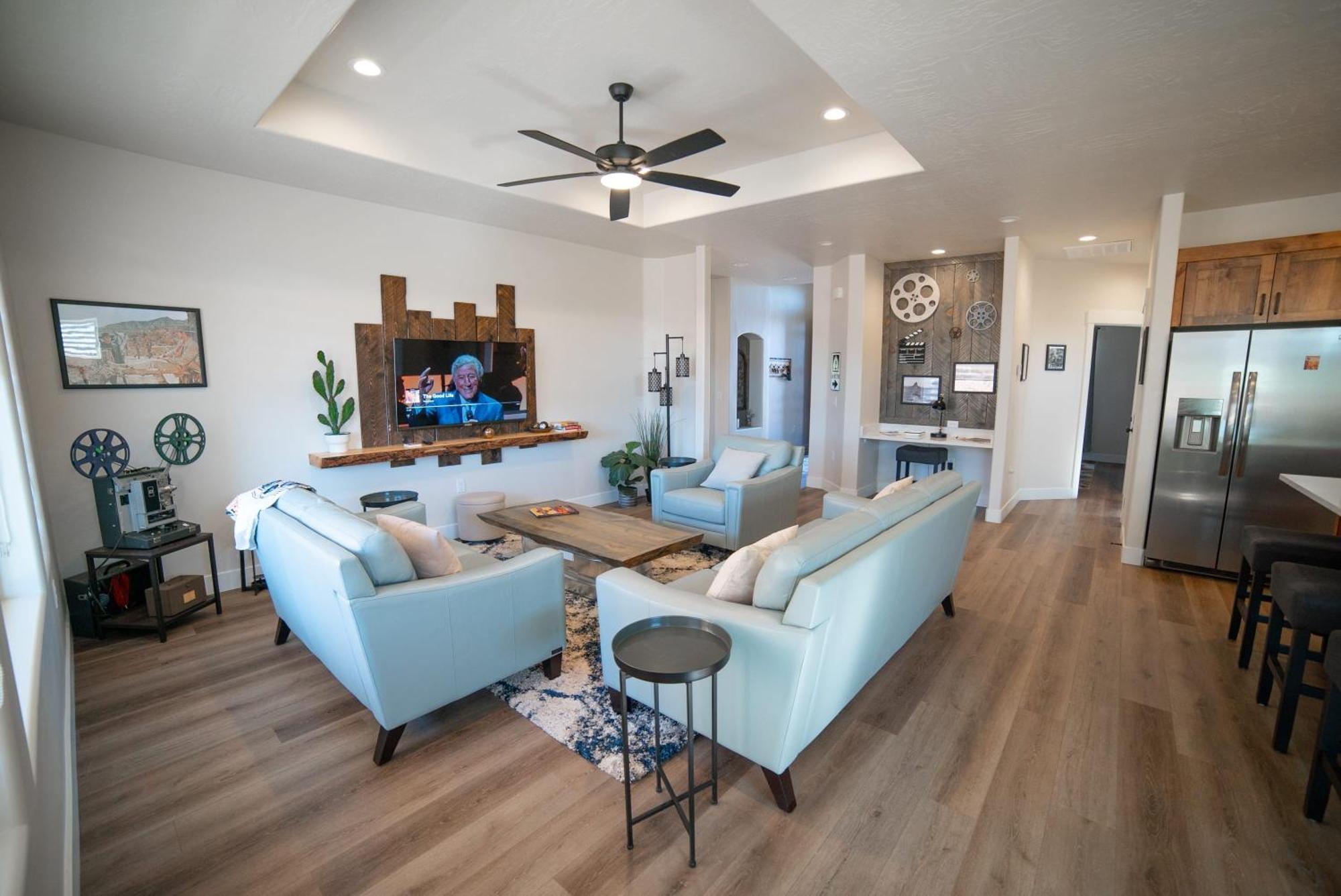 Hollywood Hangout - New West Properties Kanab Exteriör bild