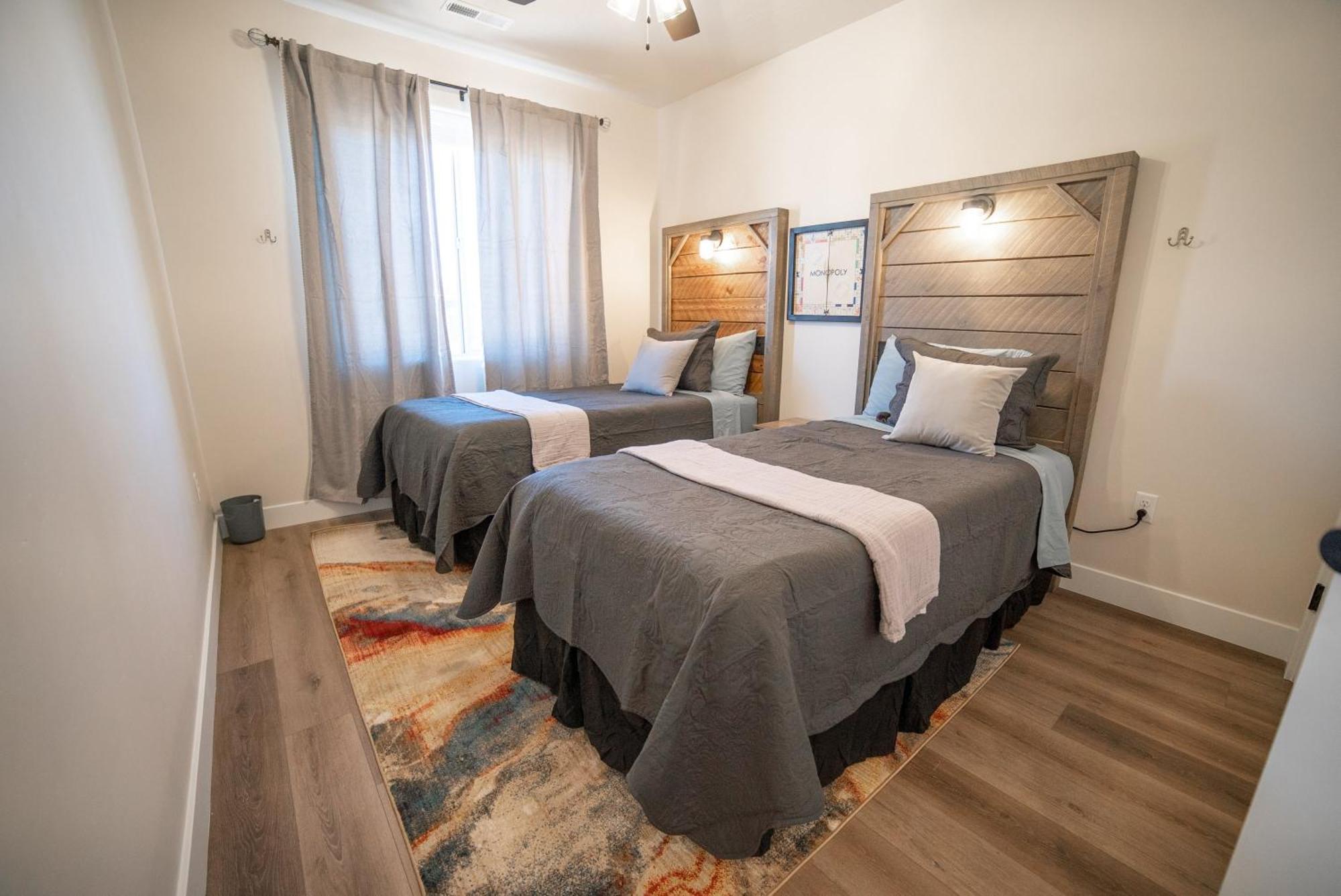 Hollywood Hangout - New West Properties Kanab Exteriör bild
